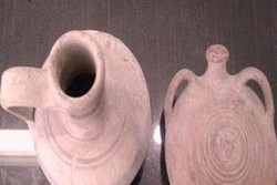 Sassanid-era potteries seized in southern Iran