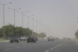 کویر یزد منشاء بروز ریزگردها در کرمان/ آلودگی هوا ادامه دارد
