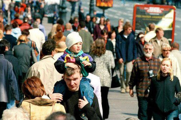چالش‌ها و سیاست‌های تشویقی رشد جمعیت در روسیه