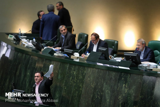İran Çalışma Bakanı meclisten güvenoyu alamadı