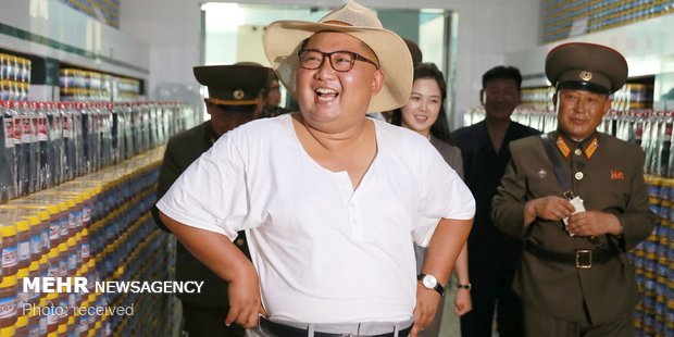 بازدید رهبر کره شمالی از یک کارخانه‎