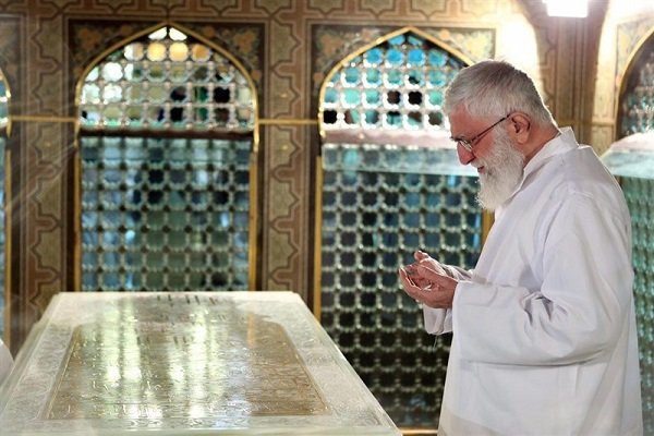 Leader attends Dust Clearing ceremony at Imam Reza Shrine