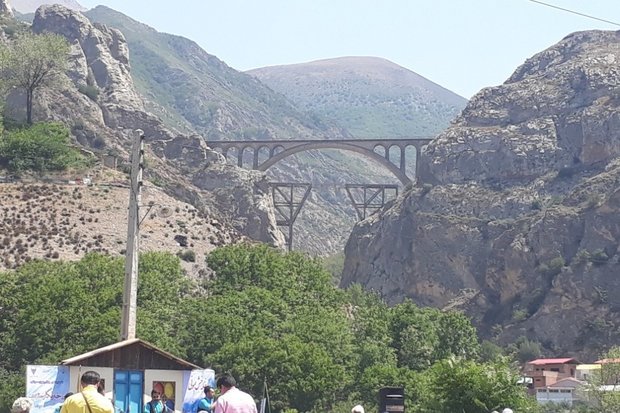 قطار گردشگری خبرنگاران به ایستگاه ورسک رسید