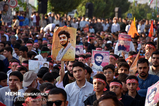 نخستین مراسم سالگرد شهادت شهید محسن حججی در نجف آباد اصفهان برگزار شد.