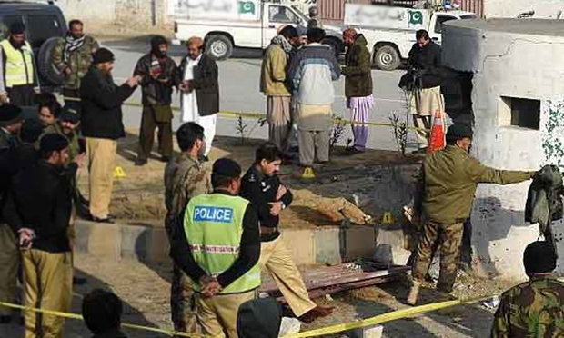 گلگت میں پولیس چوکی پر فائرنگ / 3 پولیس اہلکار شہید گلگت میں پولیس چوکی پر فائرنگ / 3 پولیس اہلکار شہید