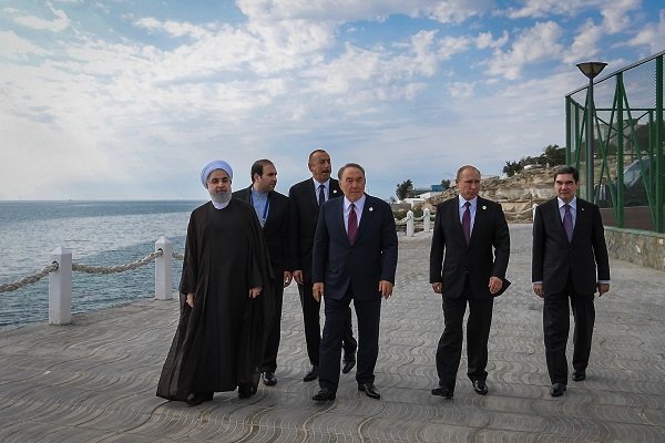 Littoral states presidents release baby fish in Caspian Sea to mark friendship