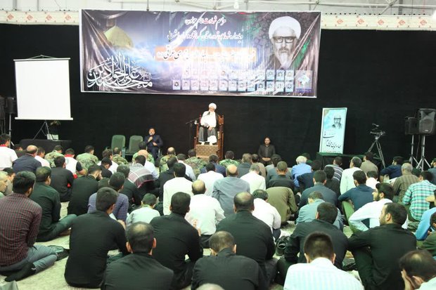 دشمنان دریافته‌اند با حضور روحانیون درصحنه امکان نابودی نظام نیست
