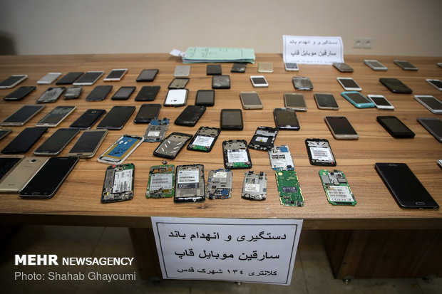 دستگیری سارقان تلفن همراه