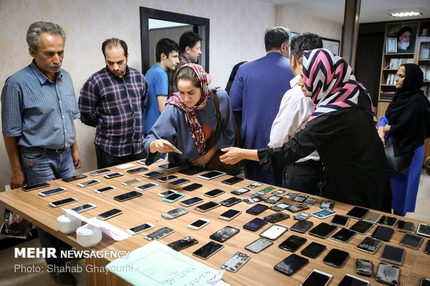 دستگیری سارقان تلفن همراه