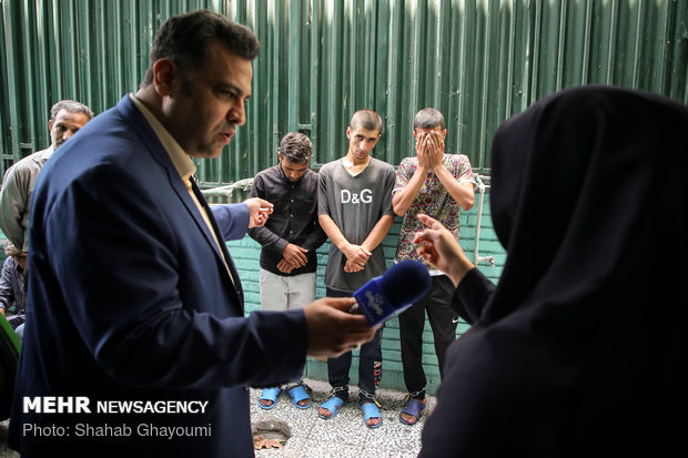 دستگیری سارقان تلفن همراه
