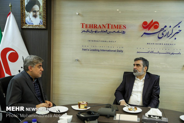 AEOI deputy head pays visit to Mehr News HQ