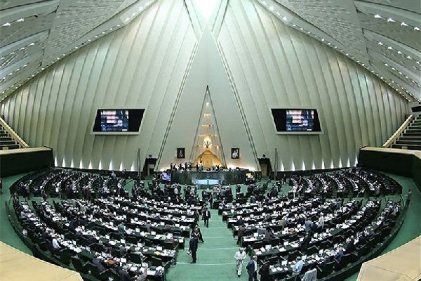 ایرانی پارلیمنٹ کے اجلاس  کا آغاز