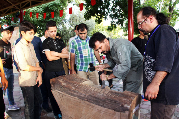 Iran Art Market, Exhibition underway at Razi Park in Tehran