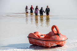 ۵۲ اثر به اولین جشنواره ملی عکس دریاچه ارومیه راه یافت