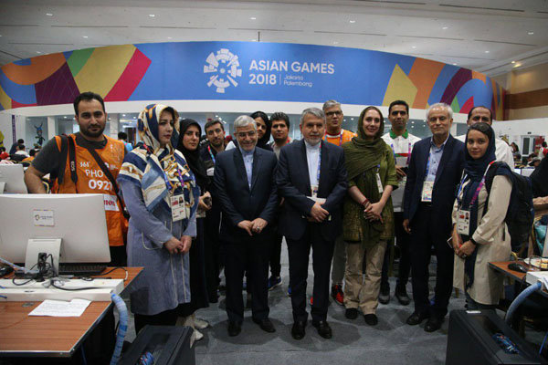 حضور رئیس کمیته المپیک و سرپرست کاروان ایران در مرکز خبری