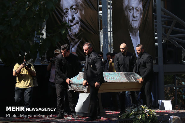 Funeral procession for Iranian actor Ezzatollah Entezami