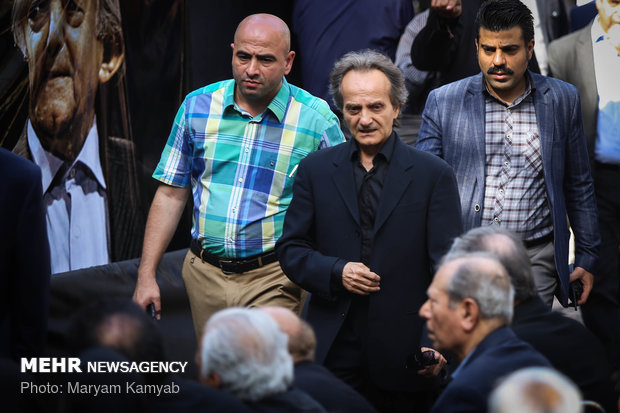 Funeral procession for Iranian actor Ezzatollah Entezami