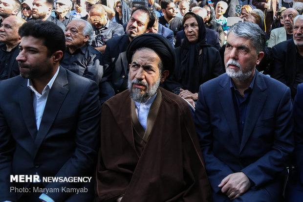 Funeral procession for Iranian actor Ezzatollah Entezami