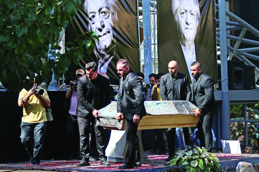 Thousands bid farewell to legendary actor Ezzatollah Entezami - Tehran ...