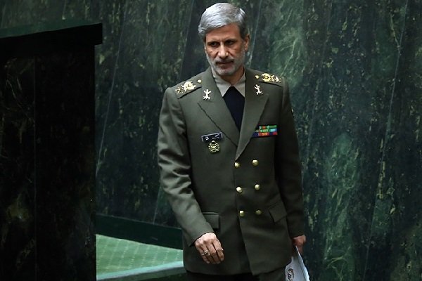 Defense minister in Parliament behind closed door