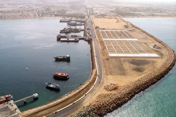 1st 50mn-lit. oil gas tanker takes berth at Shahid Beheshti port