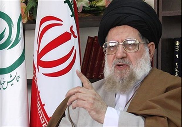 پیام نهضت حسینی و انقلاب اسلامی؛ اصل جدایی‌ناپذیری دین از سیاست