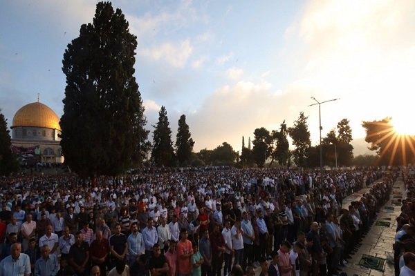 مفتي القدس: عدوان الاحتلال بحق المقدسات "جريمة نكراء" 