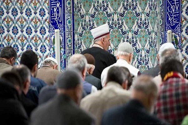 آموزش امامان جماعت، راهی برای مقابله با اسلام‌هراسی است