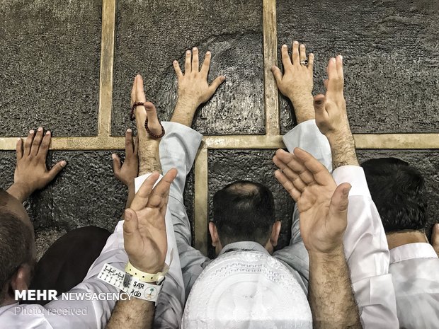 آماده شدن مسلمانان برای عید قربان‎
