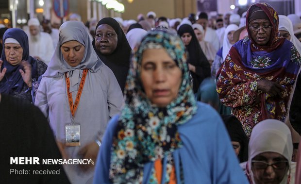 آماده شدن مسلمانان برای عید قربان‎

