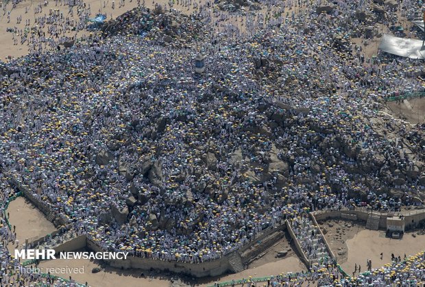 آماده شدن مسلمانان برای عید قربان‎
