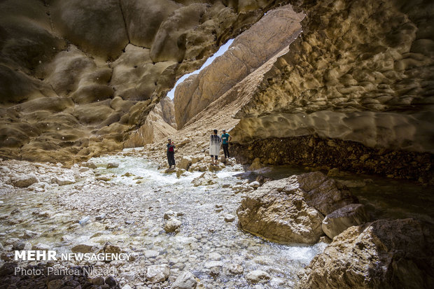 Chama ice cave