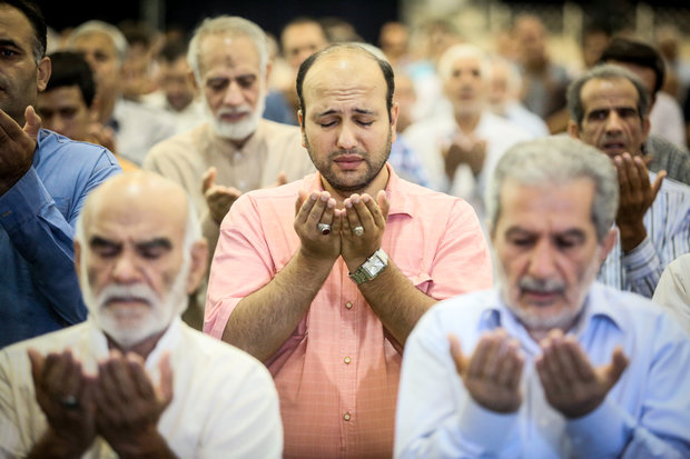 اقامه نماز عید قربان در مصلی تهران