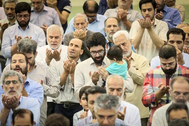 اقامه نماز عید قربان در مصلی تهران