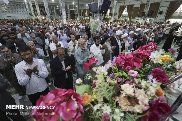 إقامة صلاة عيد الأضحى في مختلف محافظات إيران