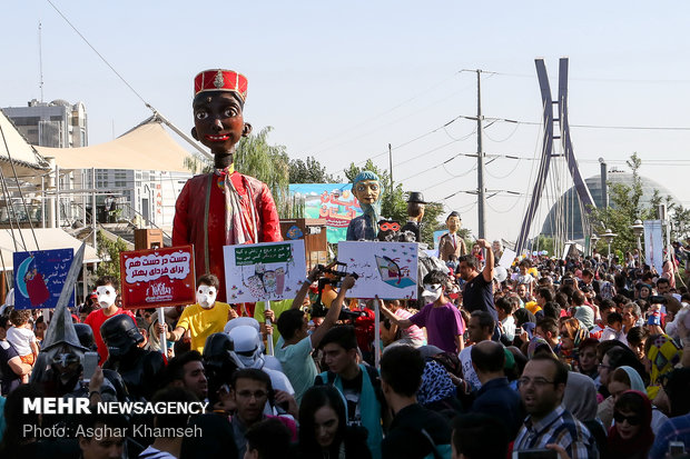 Tehran Intl. Puppet Theater Festival kicks off