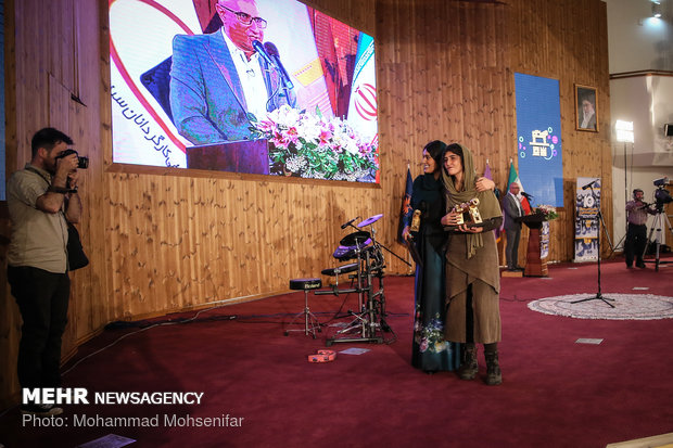 دهمین جشن مستقل سینمای مستند ایران