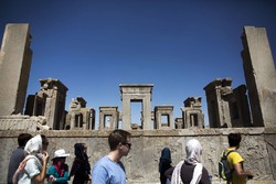 Azerbaijani tourist arrivals in Iran up 31.2% in Jan.-Oct.