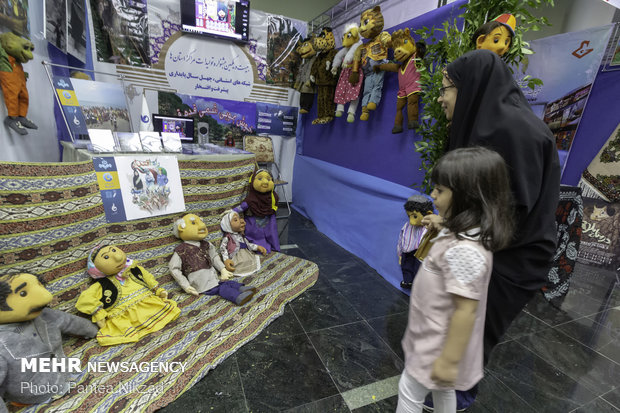 نمایشگاه رسانه ای تولیدات مراکز استان ها در آستانه بیست و یکمین جشنواره تولیدات مراکز استان های صدا و سیما