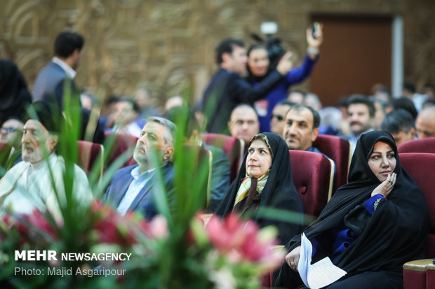 إفتتاحية المعرض الدولي للسجاد اليدوي في طهران 