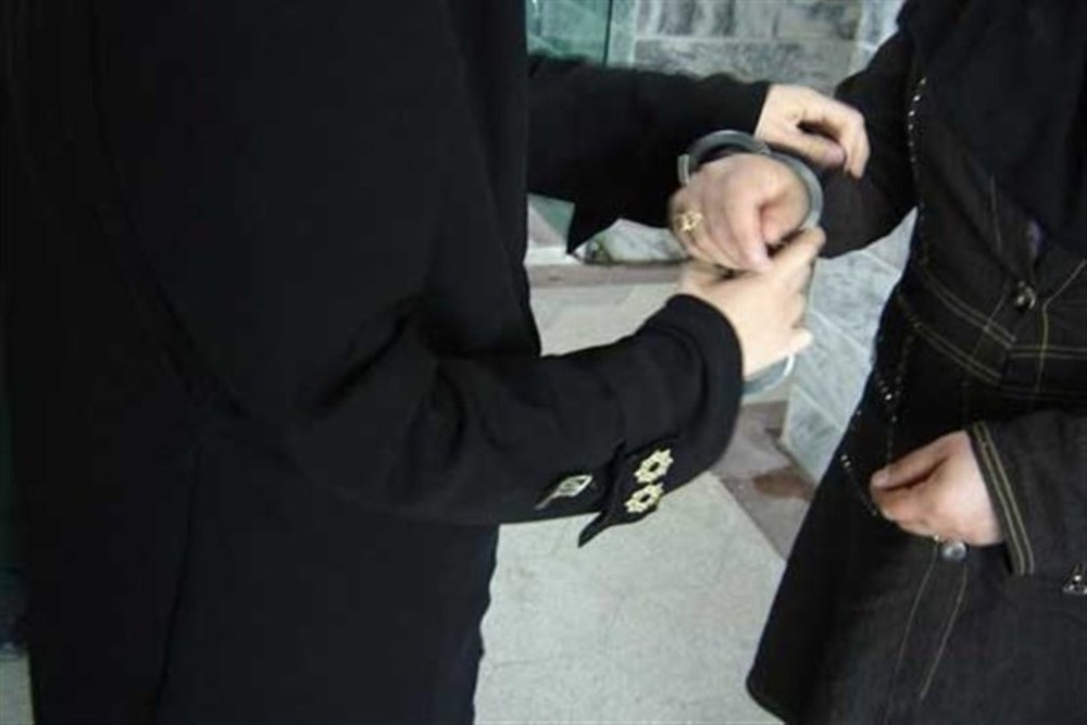 دستگیری زن جیب‌بر اتوبوس های بی آر تی 