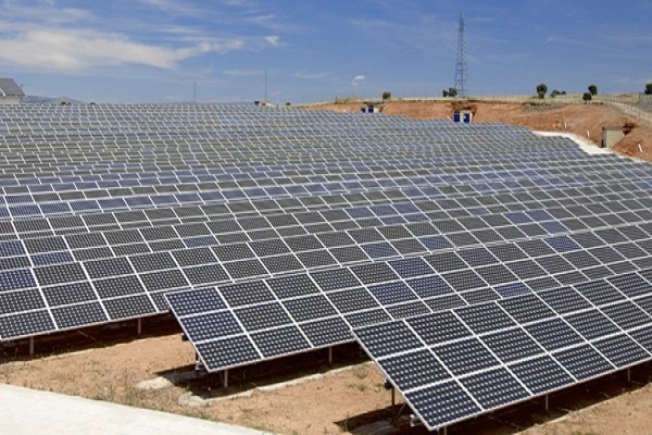 تولید ۲ هزار مگاوات برق از انرژی خورشیدی در کرمان