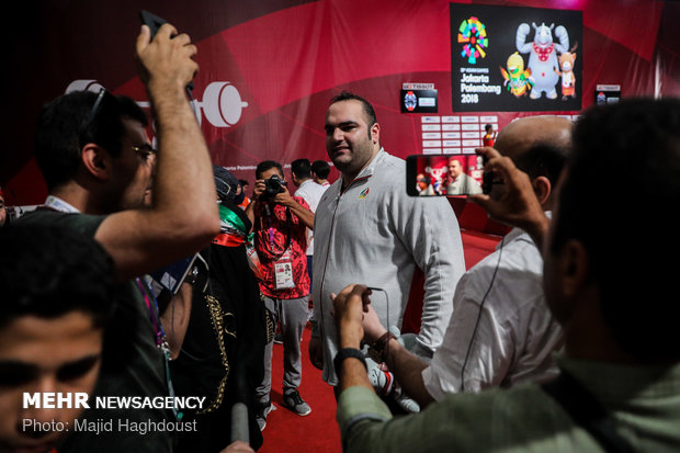 مسابقات آسیایی اندونزی - وزنه برداری سنگین وزن