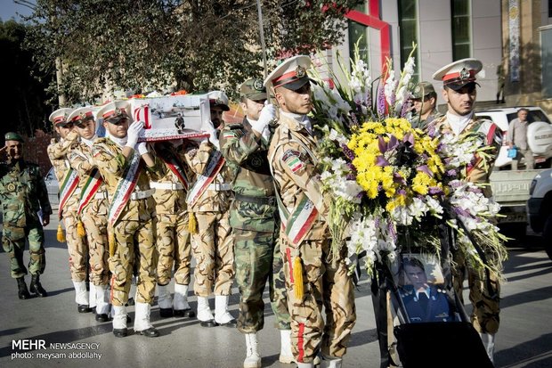 Funeral ceremony of martyr pilot ‘Fatahi’ held in Kermanshah 