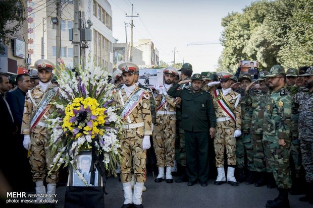 Funeral ceremony of martyr pilot ‘Fatahi’ held in Kermanshah 