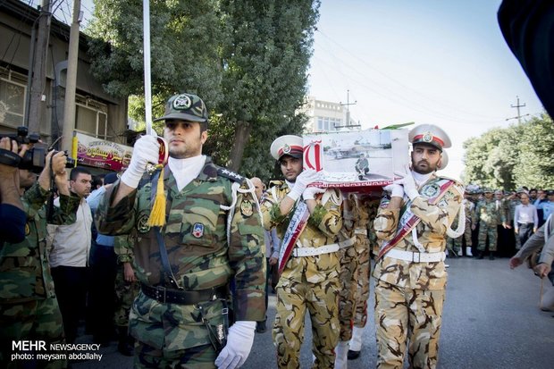 Funeral ceremony of martyr pilot ‘Fatahi’ held in Kermanshah 