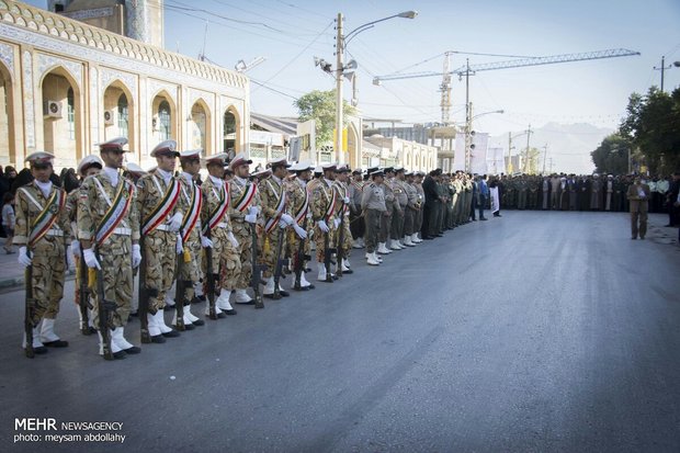 تشییع پیکر مطهر شهید سرهنگ خلبان «فتاحی» در کرمانشاه
