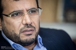 نماینده تهران به قرائت نشدن گزارش تحقیق و تفحص از خودروسازها اعتراض کرد