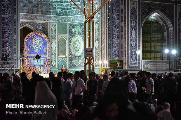 جشن شب عید غدیر در حرم مطهر رضوی