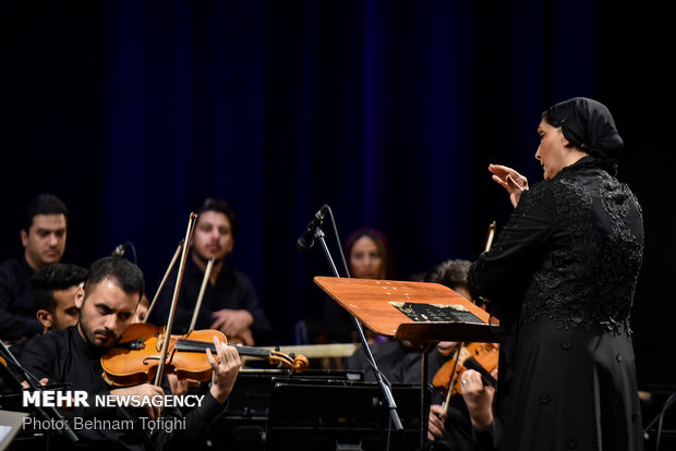 کنسرت ارکستر ملی ایران به رهبری نزهت امیری